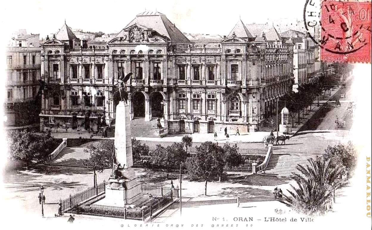 PA b- 057- Hotel de ville.JPG